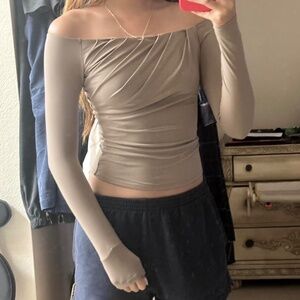 NWOT Abercrombie & Fitch Long Sleeve Off Shoulder Top Large